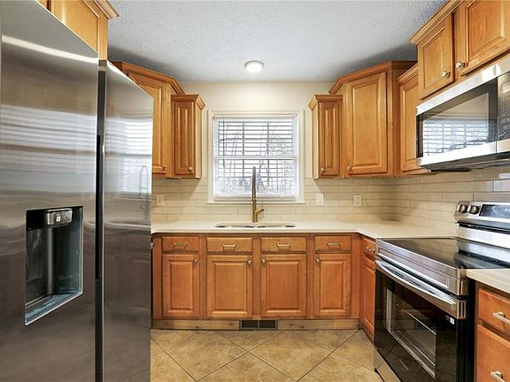 3rd image of 7115 Spout Springs Rd