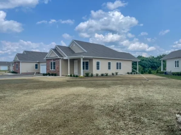 90 Wynfield Ln, New Wilmington, PA 16142