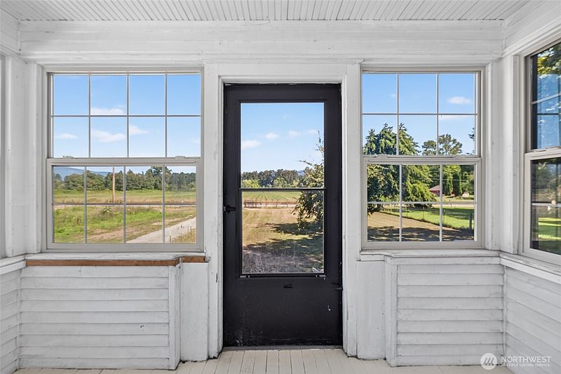 4th image of 11174 Sterling Road
