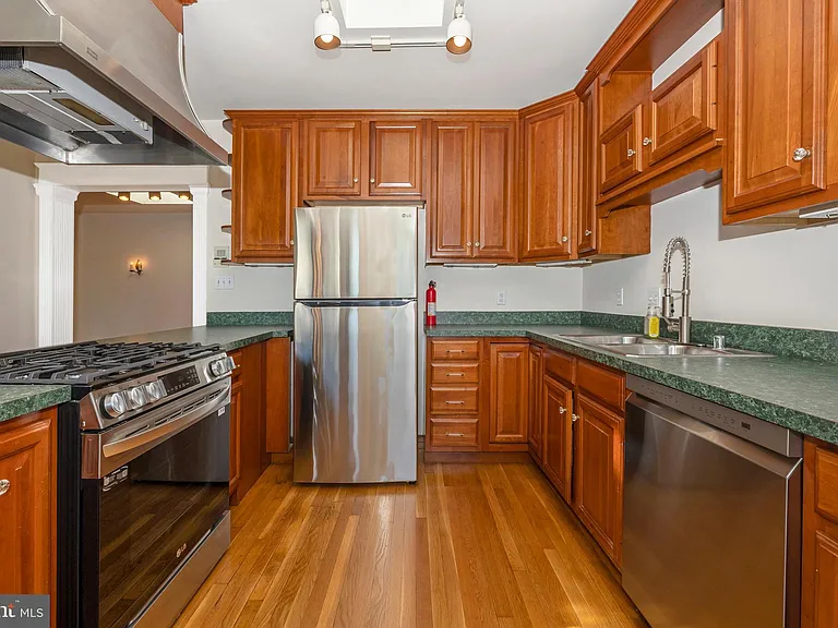 231 N Market St #3 — Photo 19