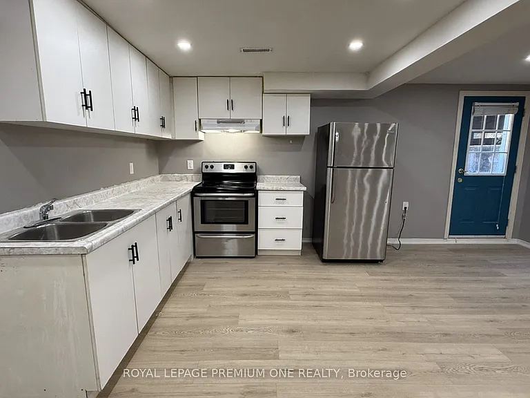 1148 Bridlewood Trl #BASEMENT — Photo 2