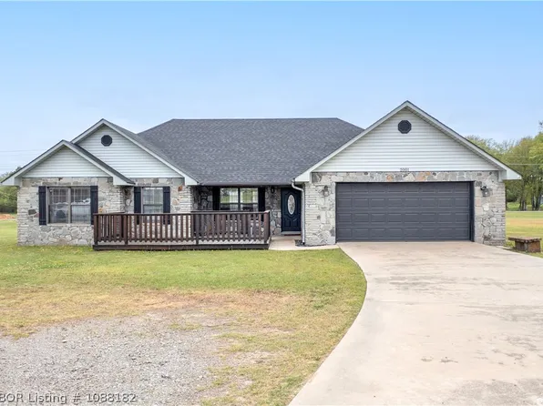 2001 E Highland Ave, Stigler, OK 74462