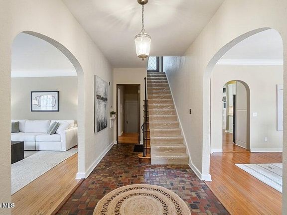 5th image of 4028 Brookside Rd