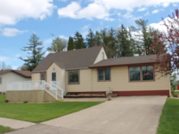 510 Lake Ave E, Fulda, MN 56131