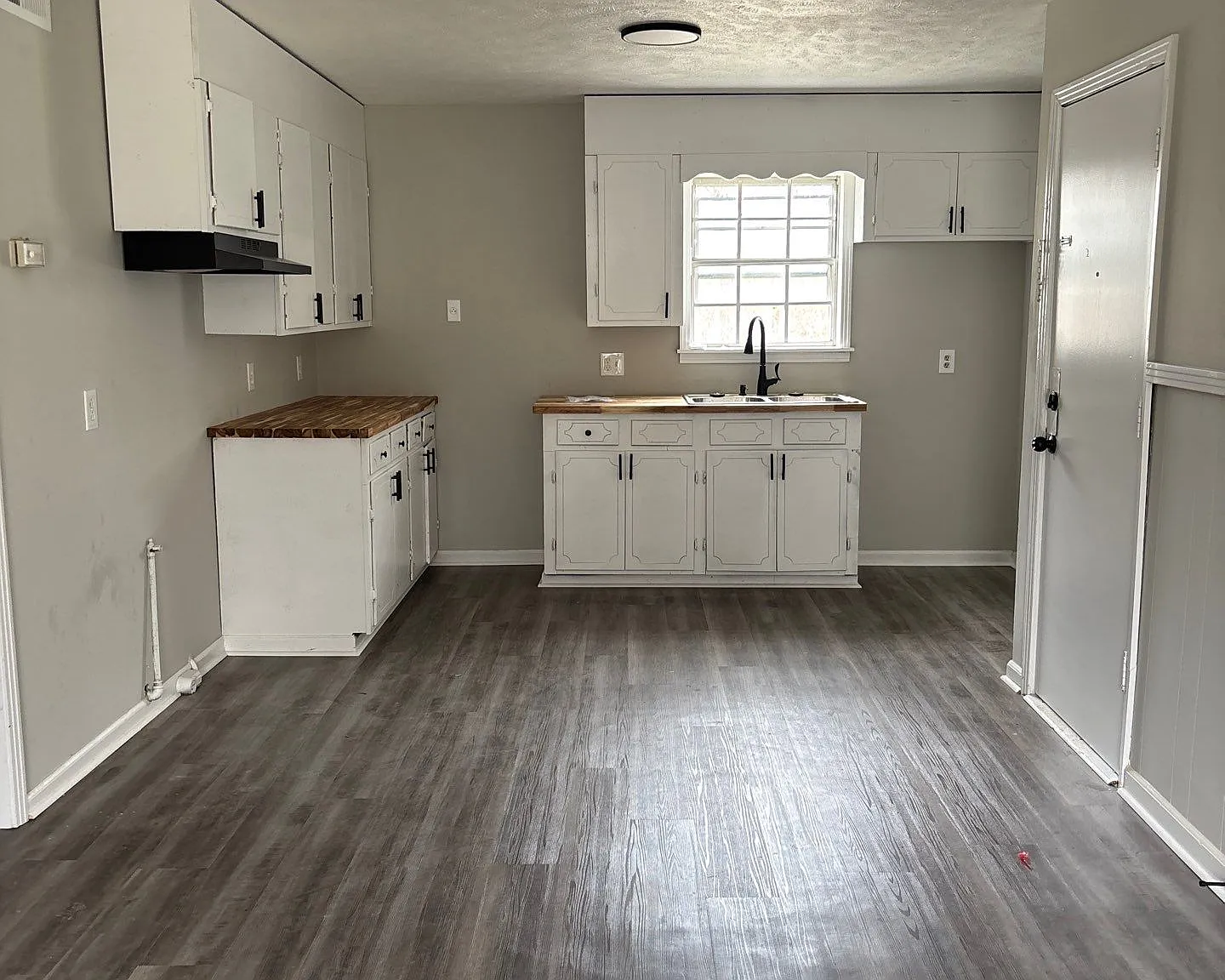 40 W Cooper St Brownsville - Unit 1 — Photo 2