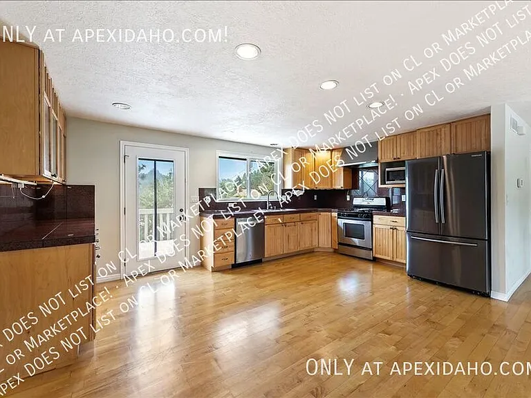 801 N Haines St — Photo 13