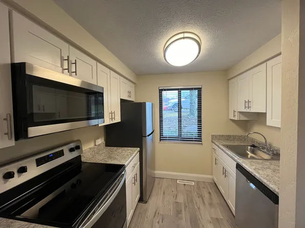 Monroeville Apartments at Deauville Park, 540 Deauville Dr #Bc1ca3003, Monroeville, PA 15146