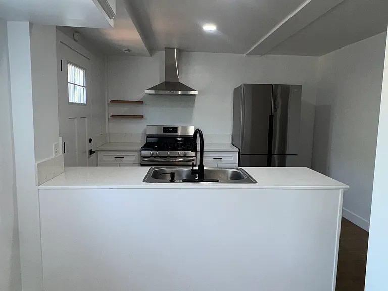 2097 Valley View Blvd #B-1/2 — Photo 24