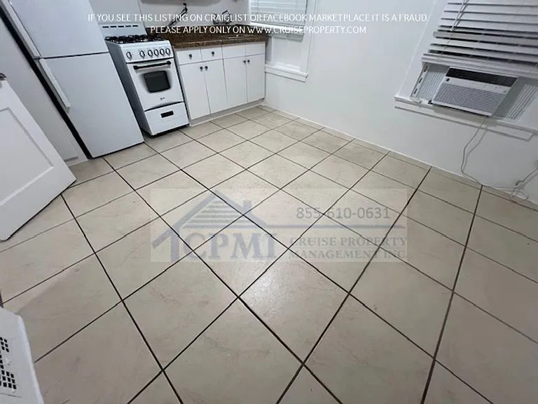 120 N Palmway — Photo 23