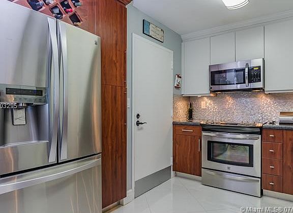 2nd image of 625 Biltmore Way APT 307