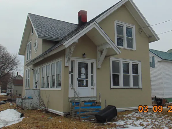 8 North Street, Brownville, ME 04414