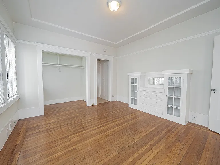 4120 Emerald Street — Photo 2