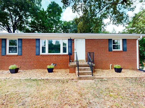 100 Pitt Ln, Springfield, TN 37172