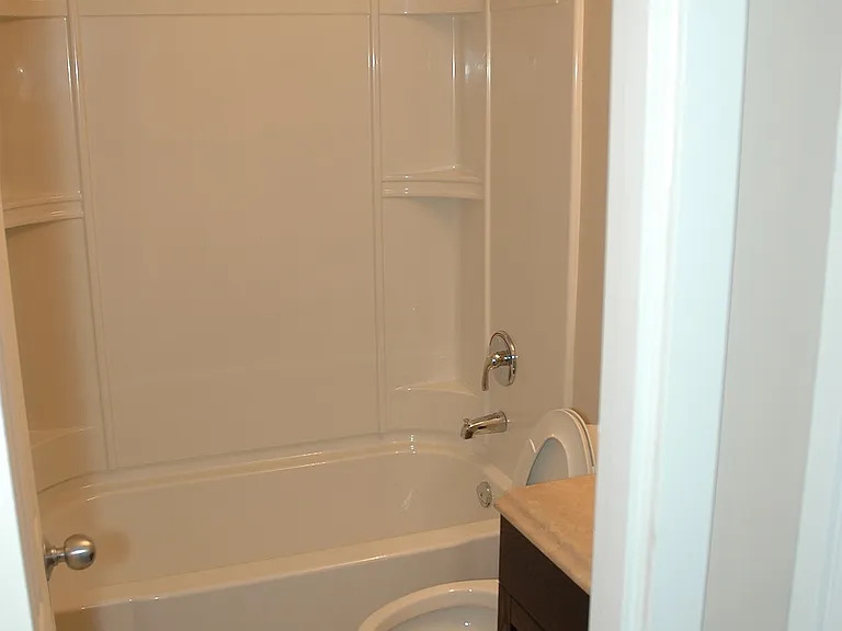 387 Edison Ave — Photo 7