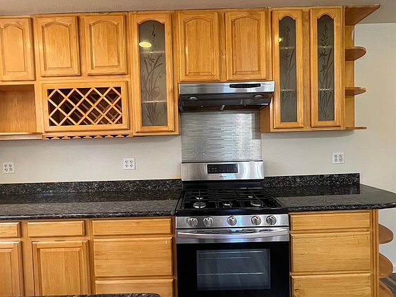 5th image of 12738 Oakgrove Ave