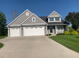 4484 E Lakecress Dr, Saginaw, MI