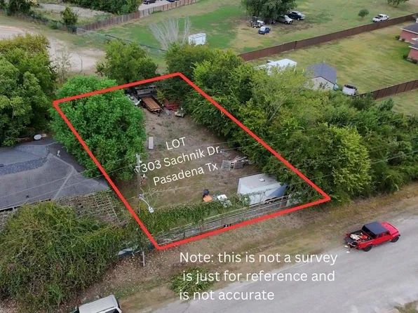 303 Sachnik Dr, Pasadena, TX 77502