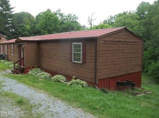 1284 Powder Branch Rd, Johnson City, TN 37601