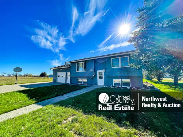 806 S 5th St E, Malta, MT 59538