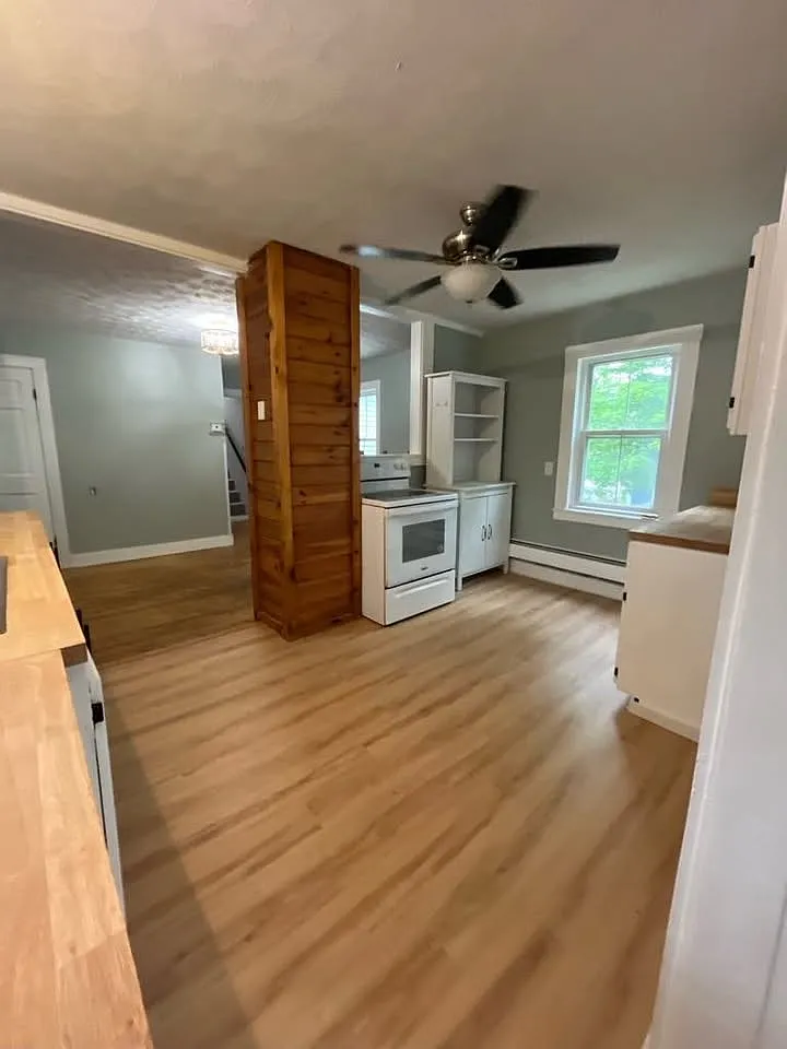 2 bed, 1000 sqft, $1,700 — Photo 4