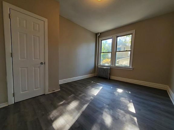 4th image of 241 Duncan Ave #2A