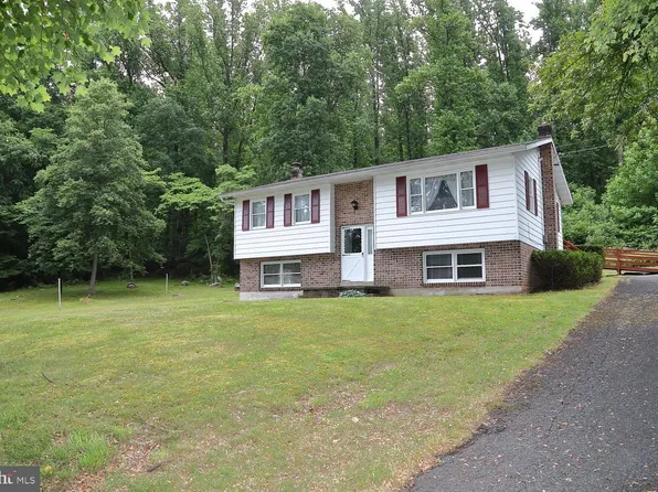 35 Bauman Cir, Reinholds, PA 17569