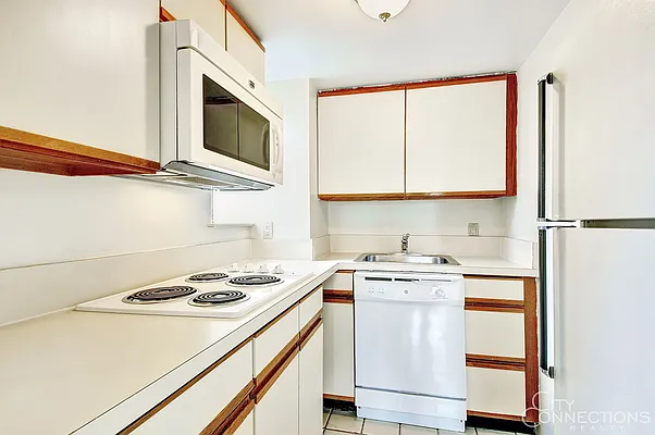 Sold by City Connections Realty | media 17