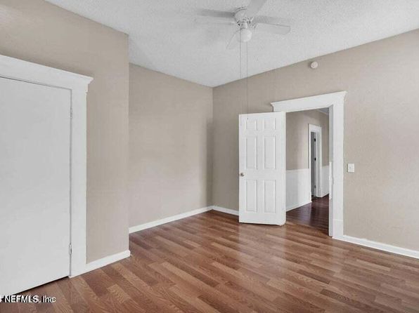 jacksonville-florida-154626375 picture