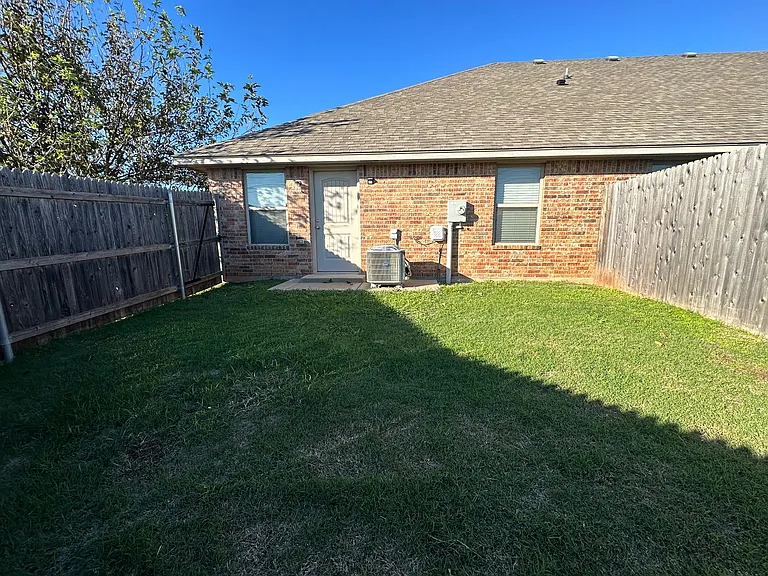 4600 Loch Ln — Photo 6