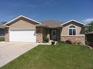 504 N 34th St, Norfolk, NE 68701