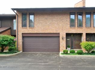 1732 Wildberry Dr #14, Glenview, IL 60025
