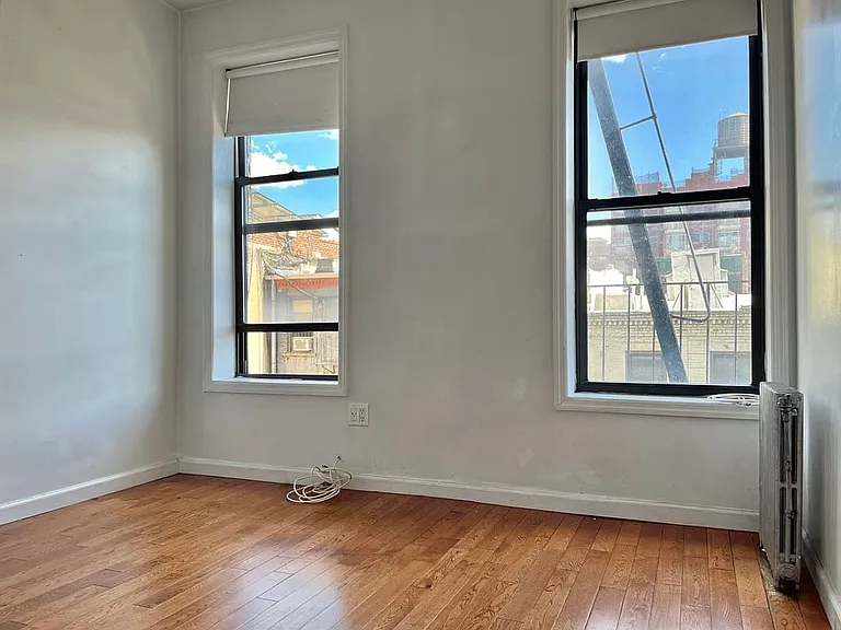 56 Henry St #11 — Photo 1