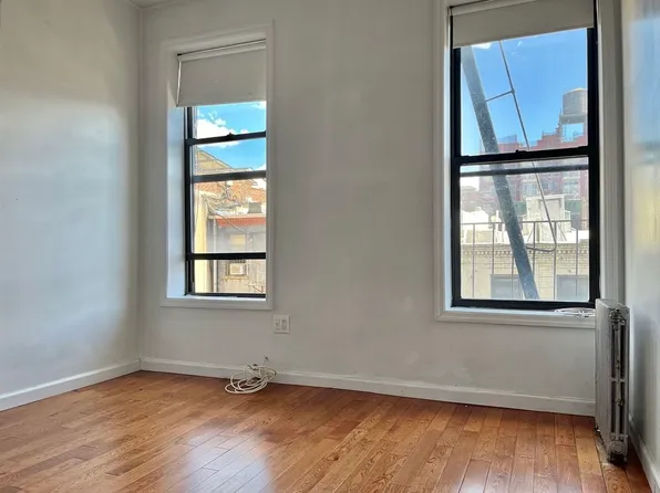 56 Henry Street image 1 of 6