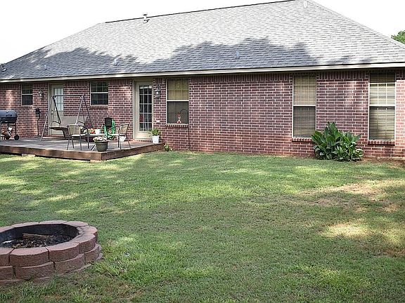 4th image of 509 E Greenfield Dr