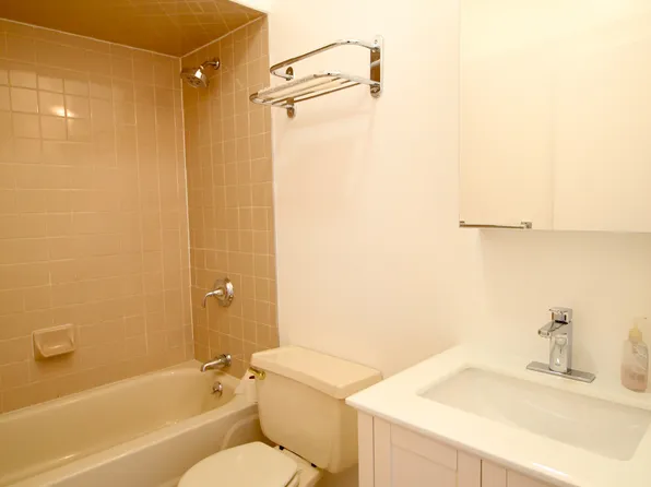 615 Sixth Avenue image 6 of 7