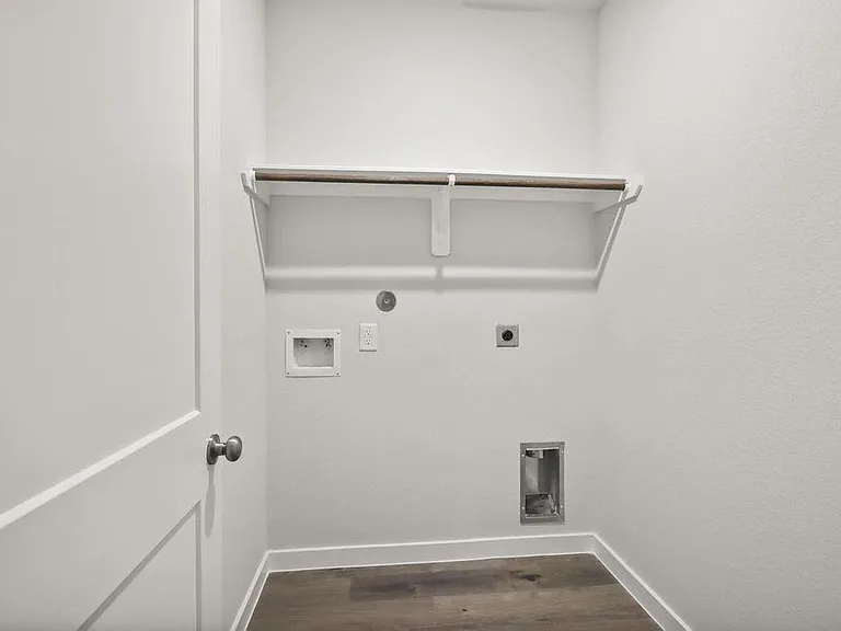 496 Shoreview Dr — Photo 18
