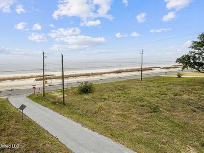 517 N Beach Blvd, Waveland, MS, 39576