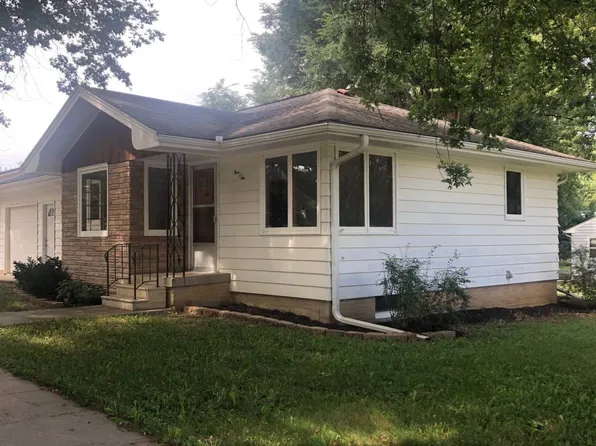 502 W 5th St, Wakefield, NE 68784