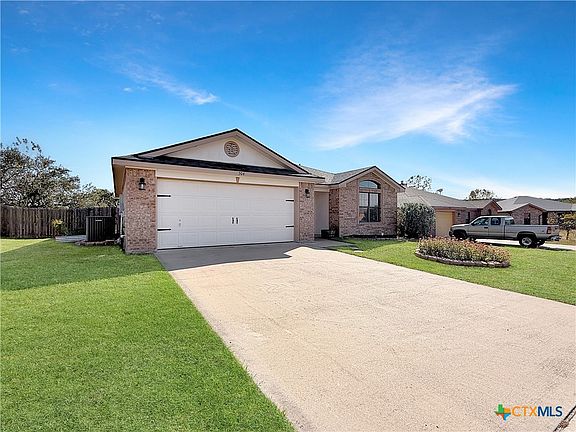3rd image of 504 Redbud Dr