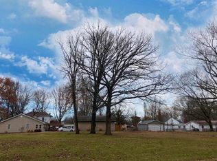 304 E Main St, Tolono, IL 61880