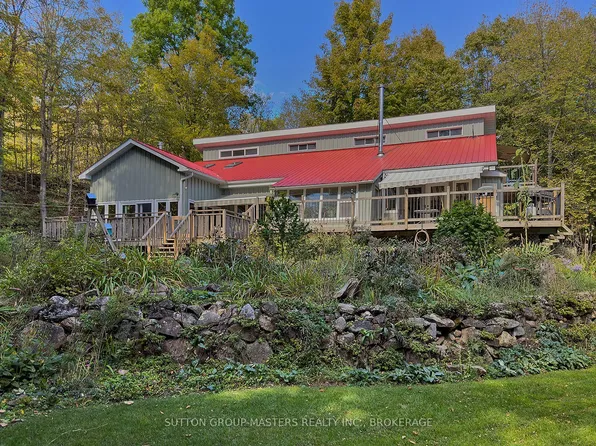 3595 Moore Farm Ln, South Frontenac, ON K0H 1W0