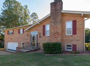 505 Wildlife Access Rd, Hickory, NC 28601