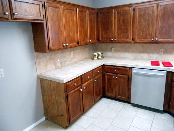 4th image of 308 Mitzi Ln
