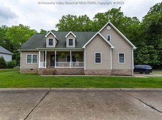 22 Brookstone Dr, Huntington, WV 25704