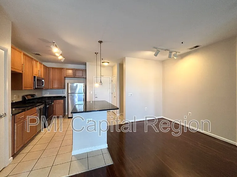 1201 E West Hwy #451 — Photo 4