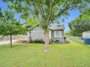 121 Chowning Dr, Desoto, TX 75115