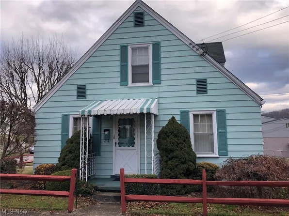 401 Indiana Ave, Chester, WV 26034