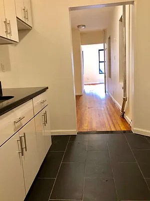 Rented by Warren T Real Estate Corp. | media 16