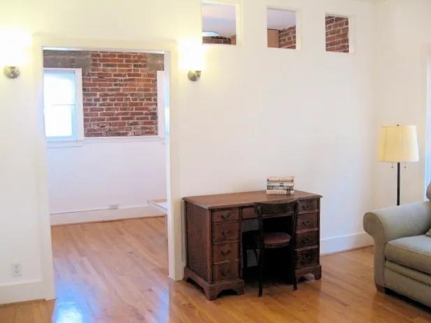 Nadine Apartments — Photo 3