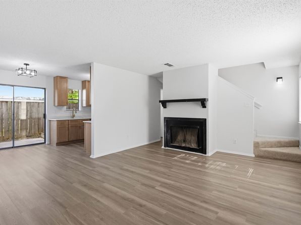 612 Ridgeline Dr, Hurst, TX 76053